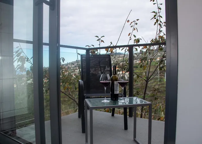 Amoreira House 게스트하우스 4*