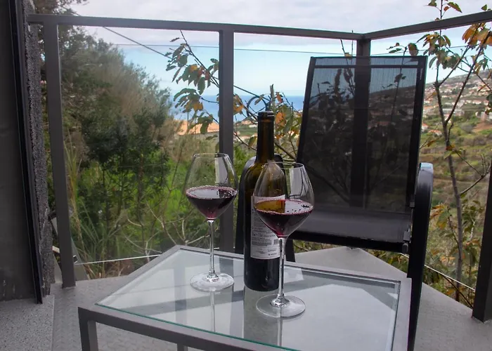 게스트하우스 Amoreira House 4*